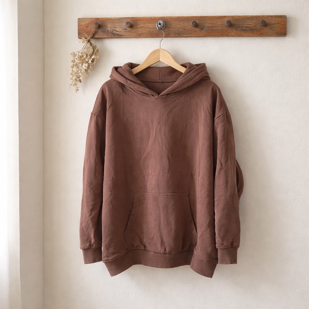 Men's Hoodie pullover long sleeve pocket Brown size XL.